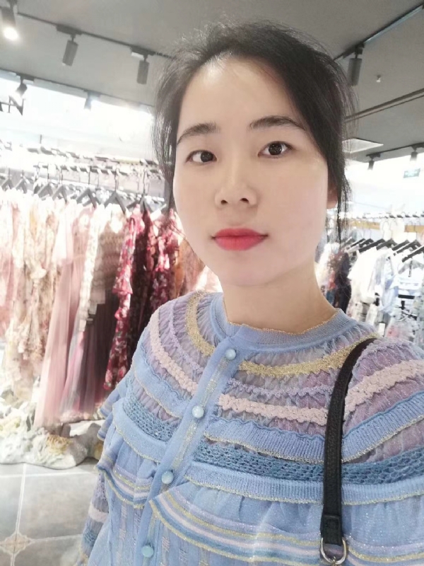 团笑的第一张照片--咸阳相亲服务中心