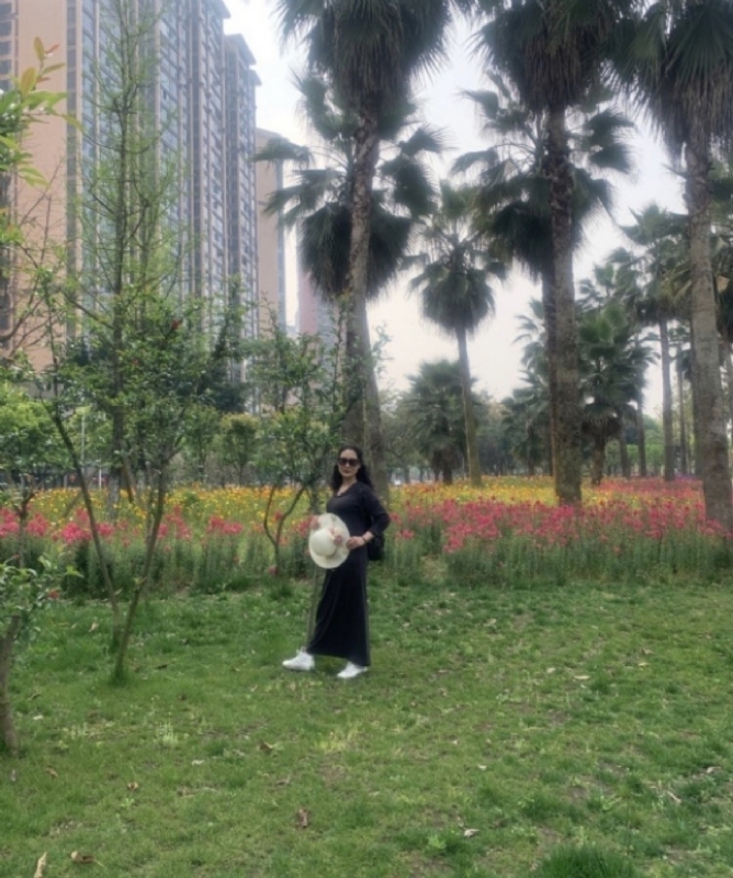 粉墨登场的第一张照片--咸阳相亲服务中心
