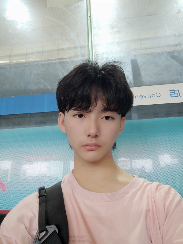 钱嘉豪的第二张照片--咸阳相亲服务中心