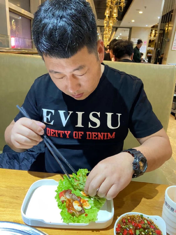 砒霜的第一张照片--咸阳相亲服务中心