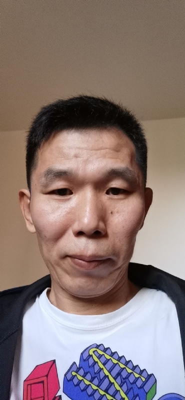晃晃悠悠的第一张照片--咸阳相亲服务中心