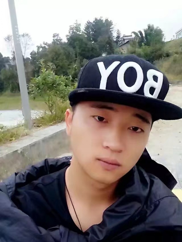 南来北往的第一张照片--咸阳相亲服务中心
