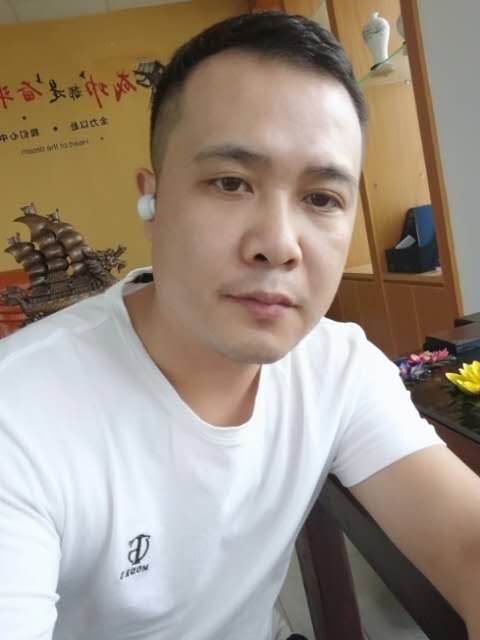礼哥的第二张照片--咸阳相亲服务中心