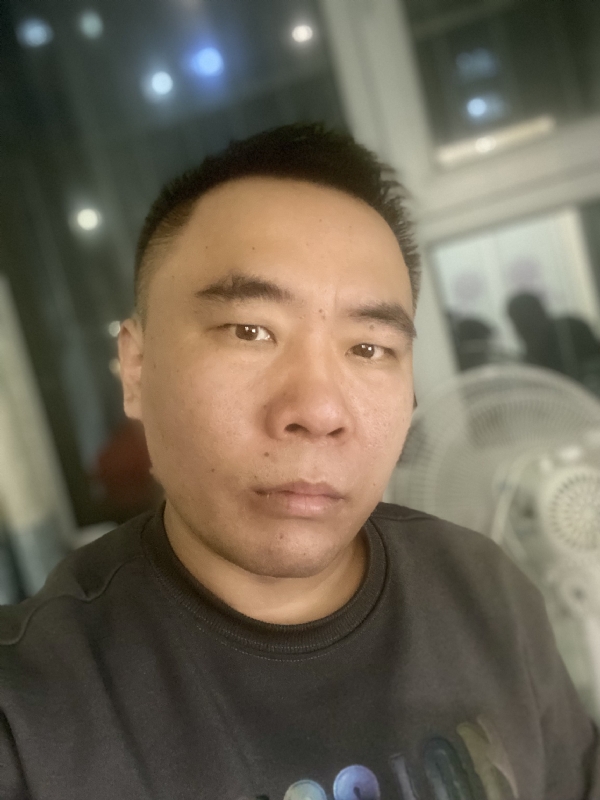 云的第三张照片--咸阳相亲服务中心