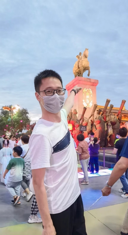 一休哥的第一张照片--咸阳相亲服务中心