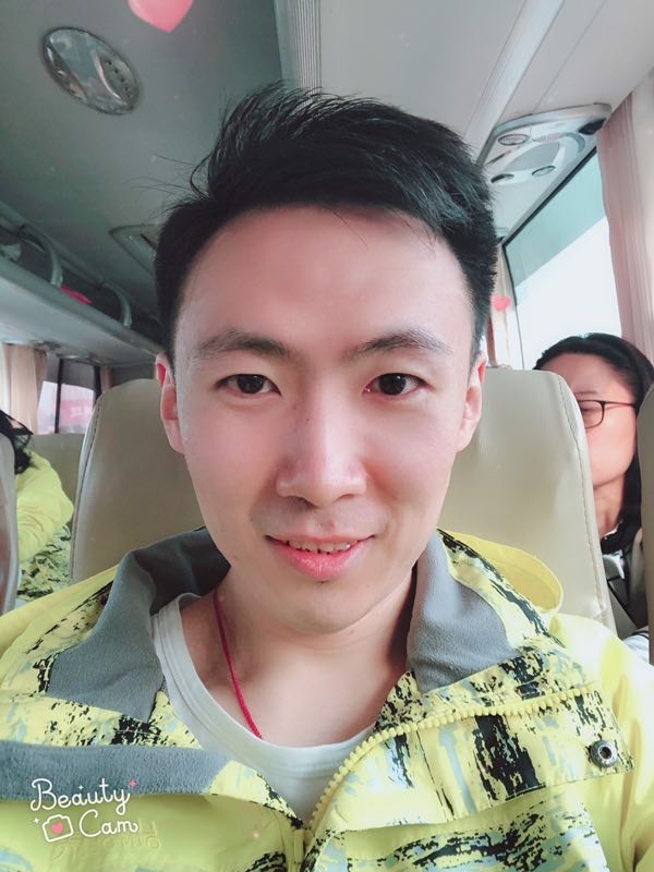 郭白白的第二张照片--咸阳相亲服务中心