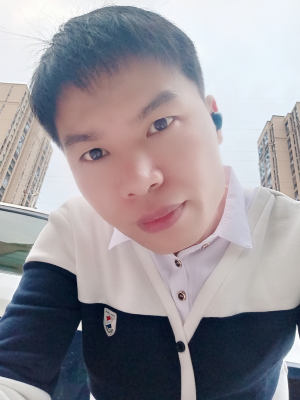 雨霁月清风的第一张照片--咸阳相亲服务中心