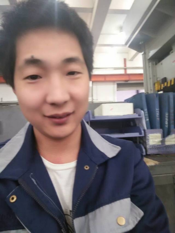 爱是你我的第一张照片--咸阳相亲服务中心