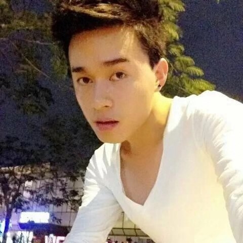 爱与不爱的第一张照片--咸阳相亲服务中心