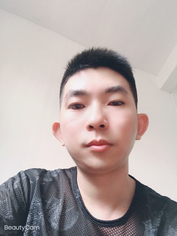 诚恳的第一张照片--咸阳相亲服务中心
