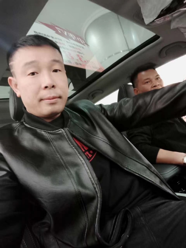 醉红尘的第一张照片--咸阳相亲服务中心