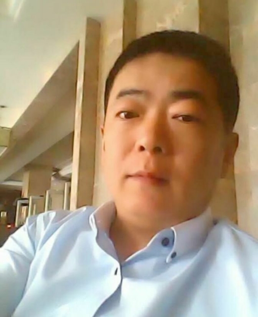 落叶随风的第一张照片--咸阳相亲服务中心