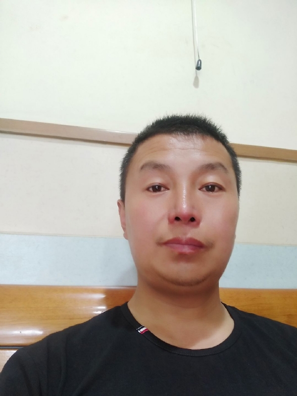 快乐的小鱼儿的第一张照片--咸阳相亲服务中心