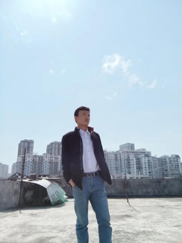 蓝色心情的第一张照片--咸阳相亲服务中心