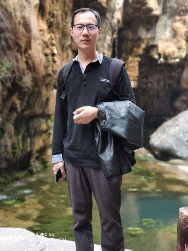 追日的第一张照片--咸阳相亲服务中心