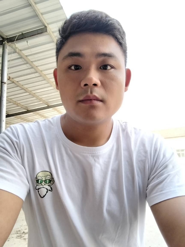 高大威武的第一张照片--咸阳相亲服务中心