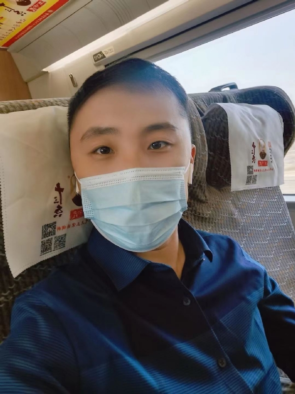 孤独的小屁猪的第二张照片--咸阳相亲服务中心