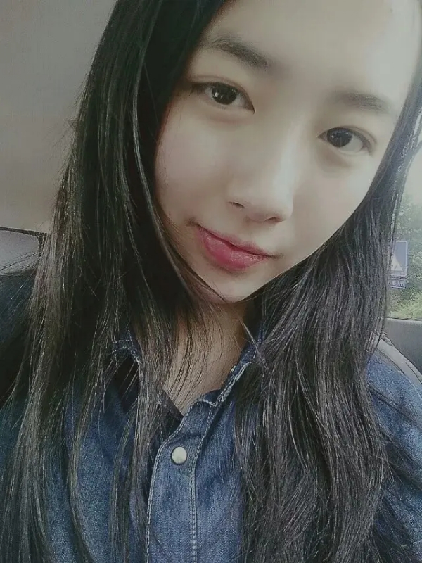 小她的第一张照片--咸阳相亲服务中心