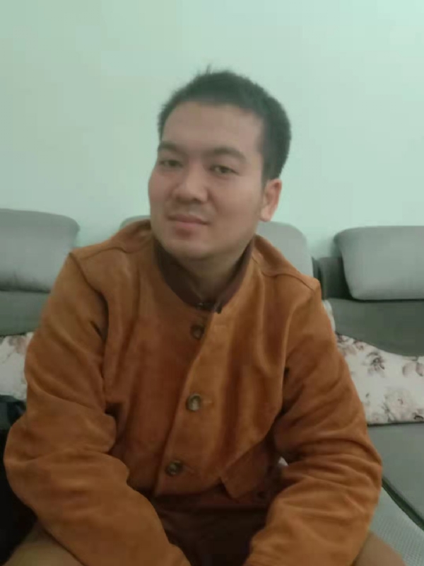 艺民的第一张照片--咸阳相亲服务中心