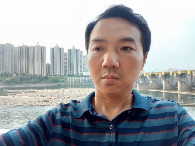yangguang的第一张照片--咸阳相亲服务中心