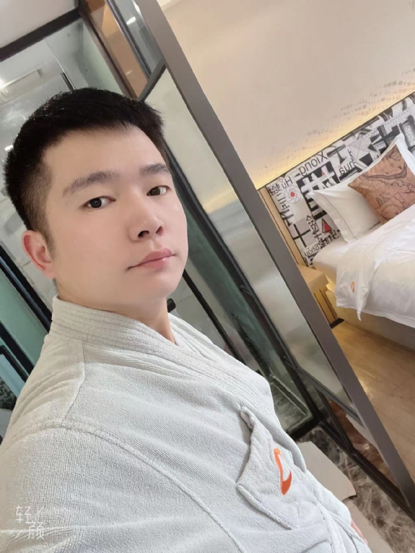 绿帽的第一张照片--咸阳相亲服务中心