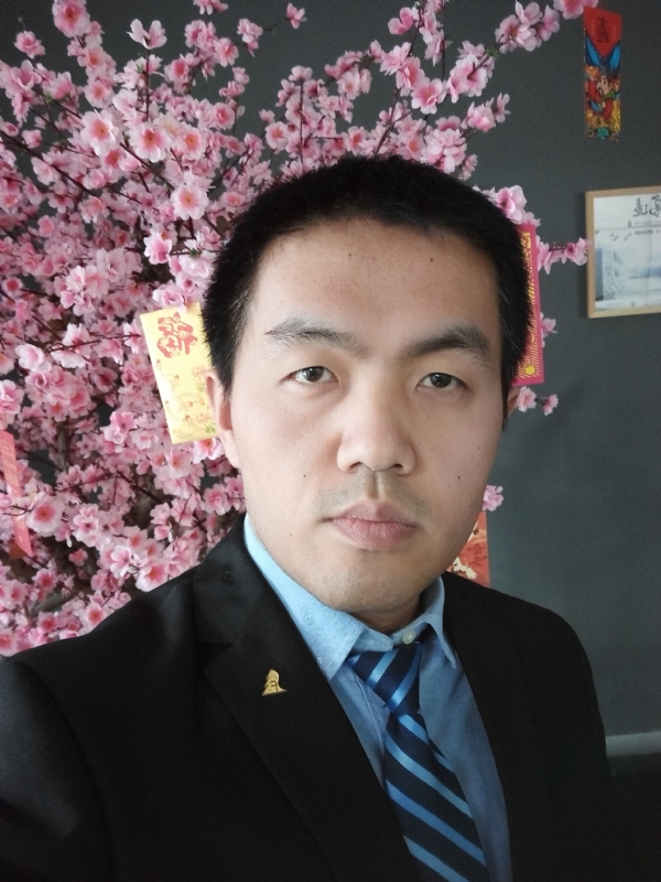 我就是个翻译的第一张照片--咸阳相亲服务中心