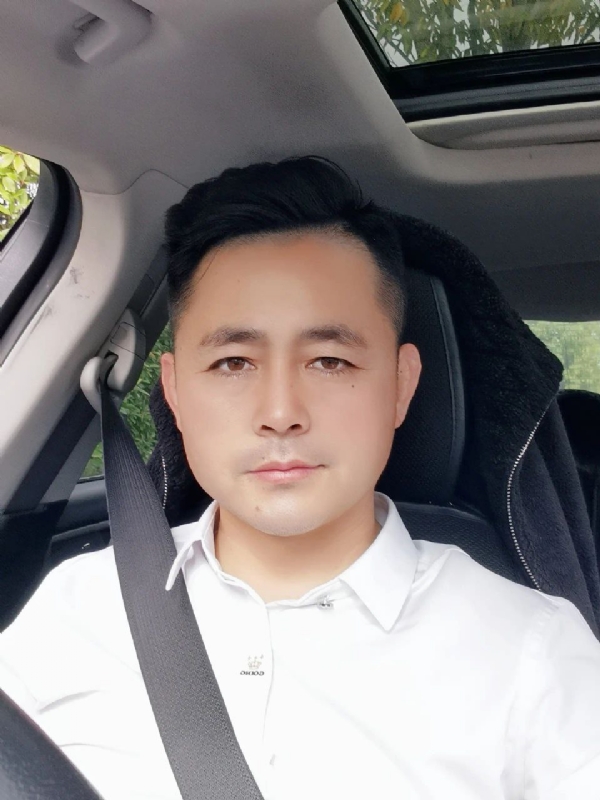 阿华大人的第一张照片--咸阳相亲服务中心