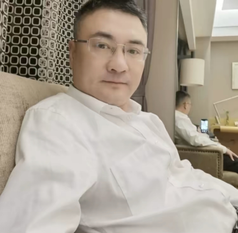 追逐的第二张照片--咸阳相亲服务中心