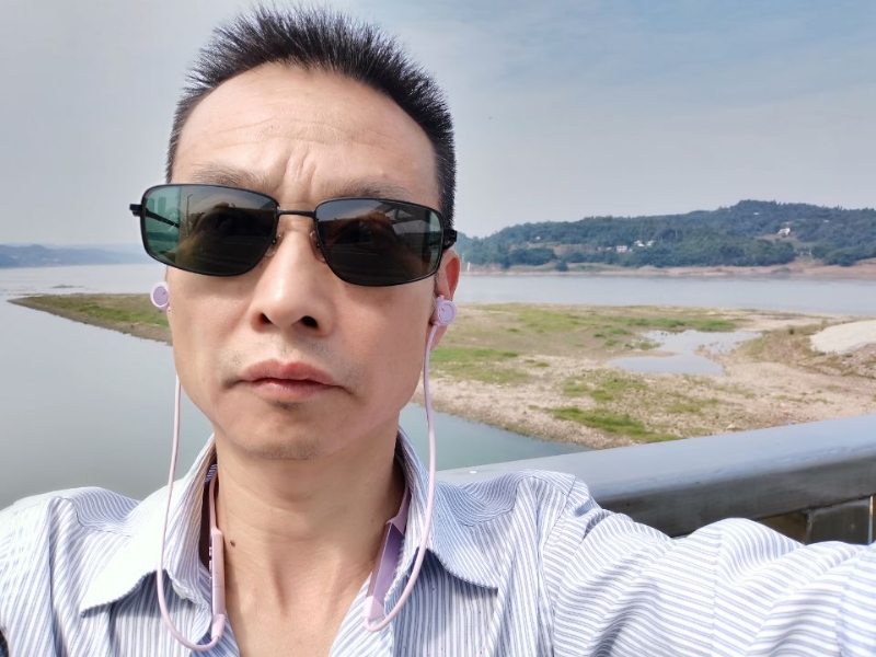 猪哥哥的第一张照片--咸阳相亲服务中心