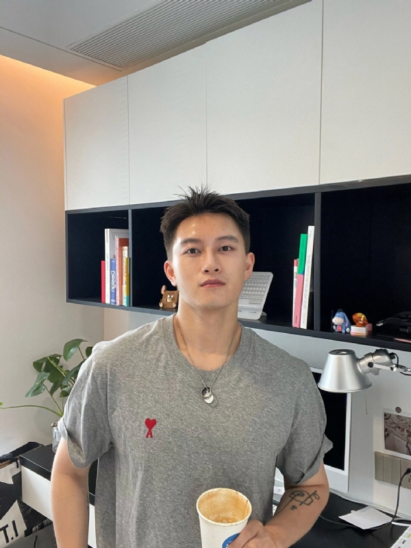 月光之下的第二张照片--咸阳相亲服务中心