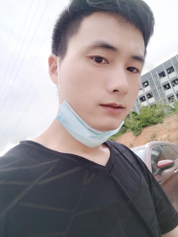 何凡的第二张照片--咸阳相亲服务中心