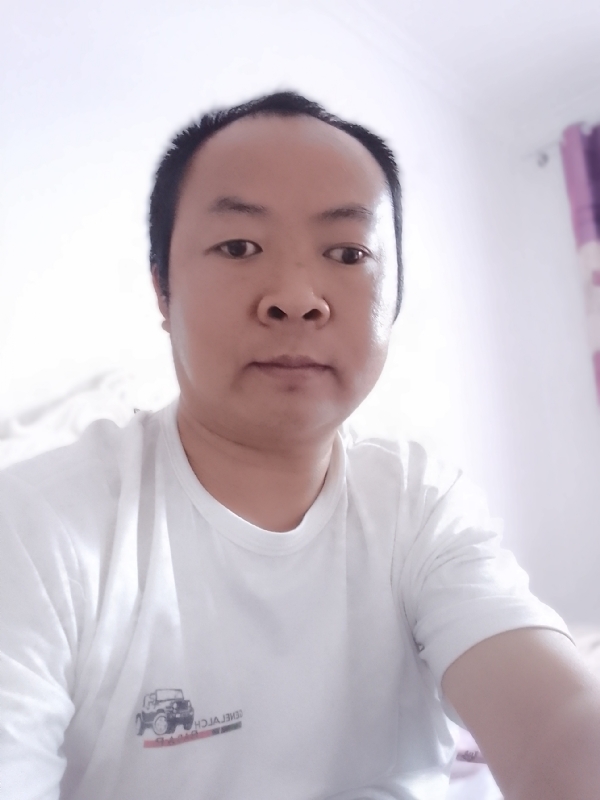 张家小伙子的第四张照片--咸阳相亲服务中心