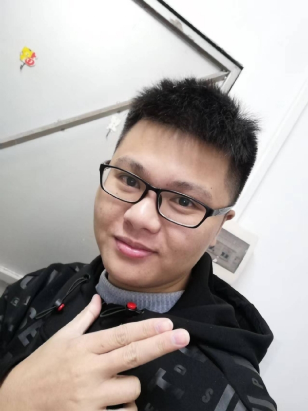 小小梦执的第一张照片--咸阳相亲服务中心