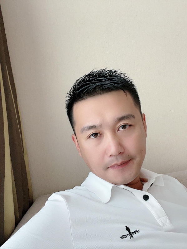笑望人非的第一张照片--咸阳相亲服务中心