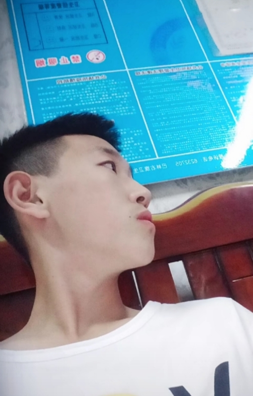 高一名的第一张照片--咸阳相亲服务中心