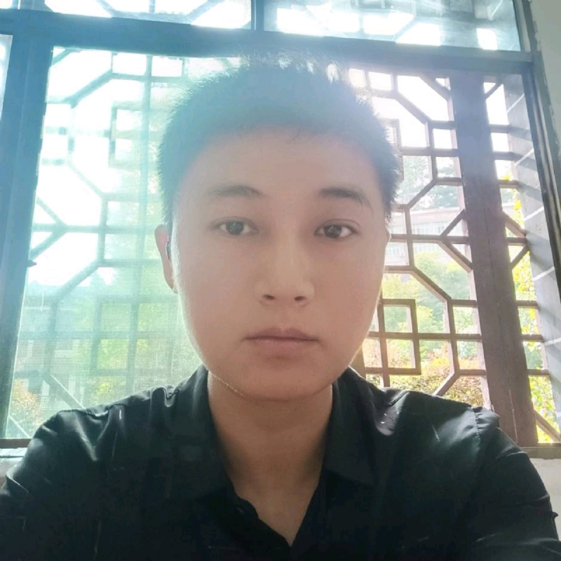 枫叶的第一张照片--咸阳相亲服务中心