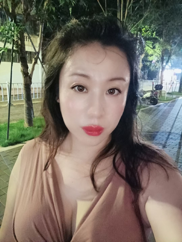 叶子青青的第一张照片--咸阳相亲服务中心