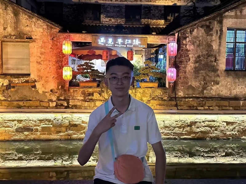 李四的第一张照片--咸阳相亲服务中心