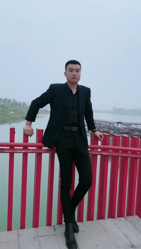 Albert的第一张照片--咸阳相亲服务中心