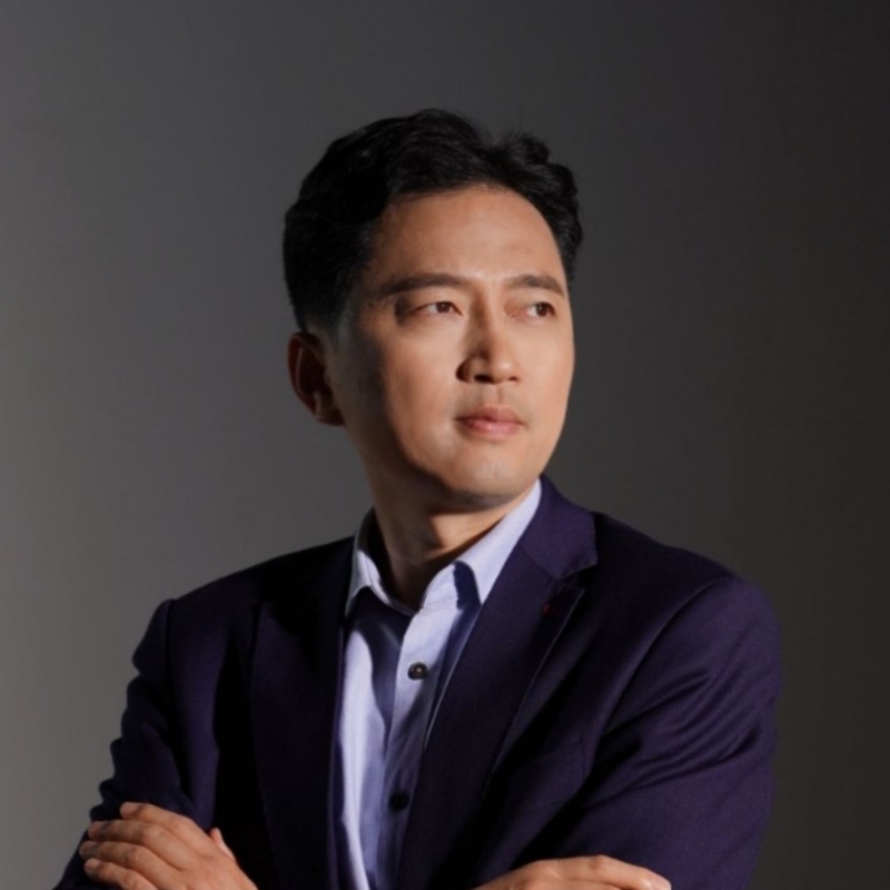 诗与远方的第一张照片--咸阳相亲服务中心