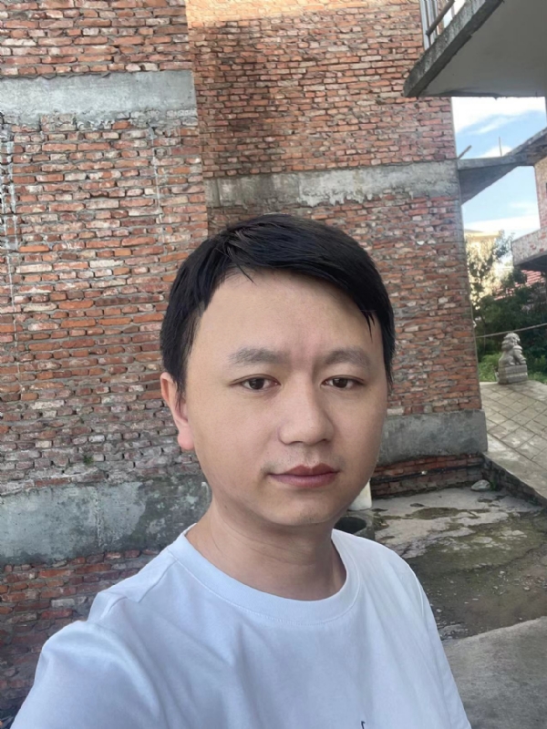 行人的第一张照片--咸阳相亲服务中心