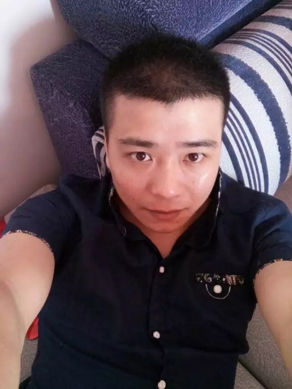 漫步的面包的第一张照片--咸阳相亲服务中心