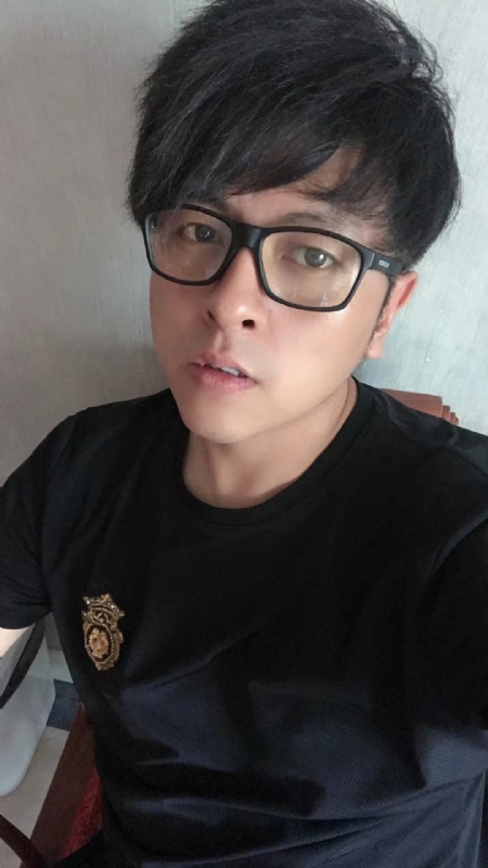 爱你永远不容易的第一张照片--咸阳相亲服务中心
