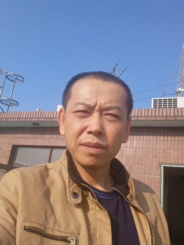红尘逐浪的第一张照片--咸阳相亲服务中心