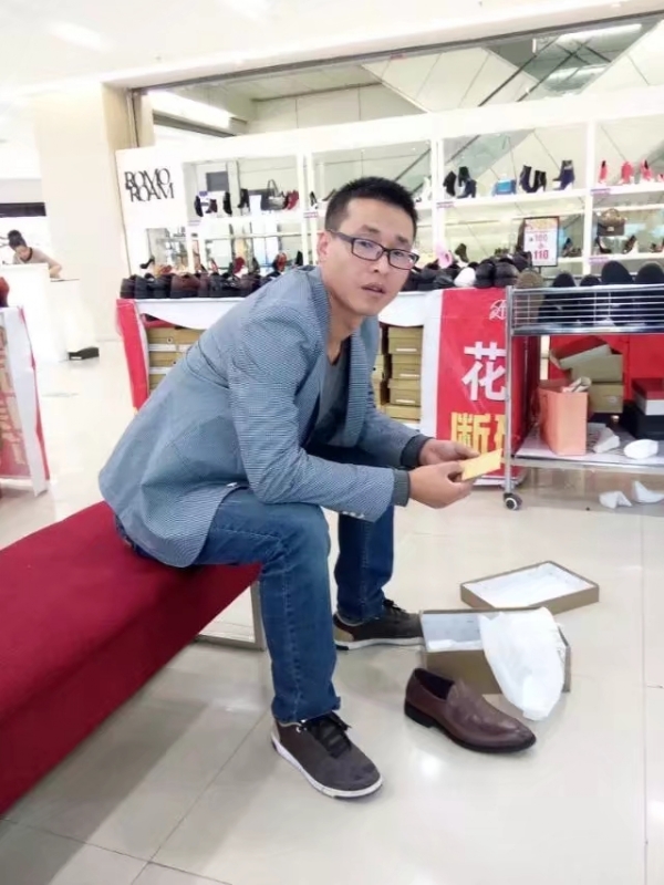 借我你的手的第一张照片--咸阳相亲服务中心