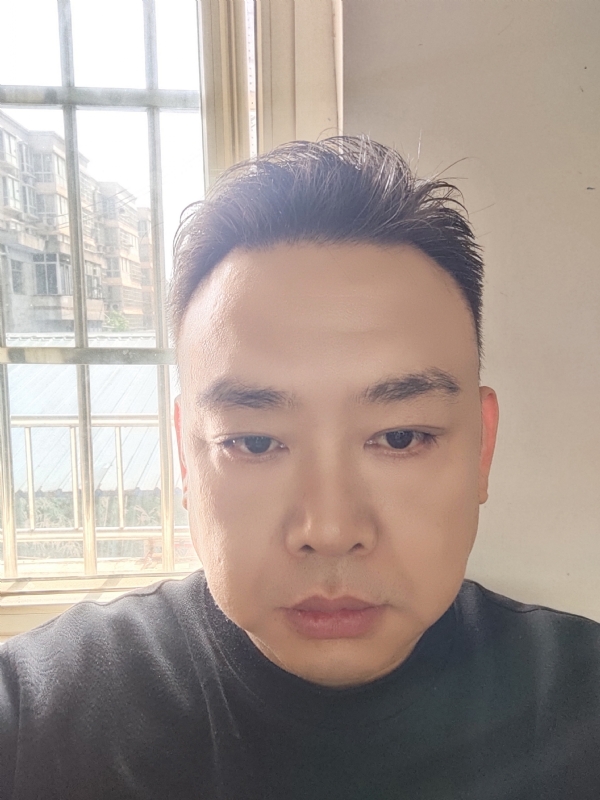 爱人先爱己的第一张照片--咸阳相亲服务中心