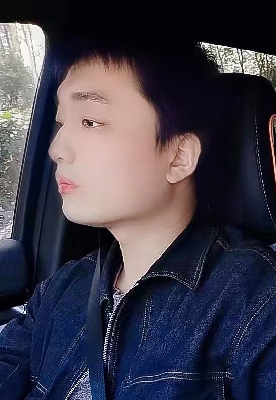 凉锦年的第一张照片--咸阳相亲服务中心