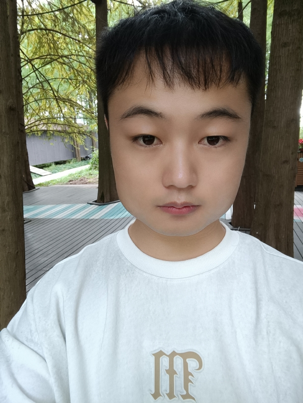 故人似的第一张照片--咸阳相亲服务中心