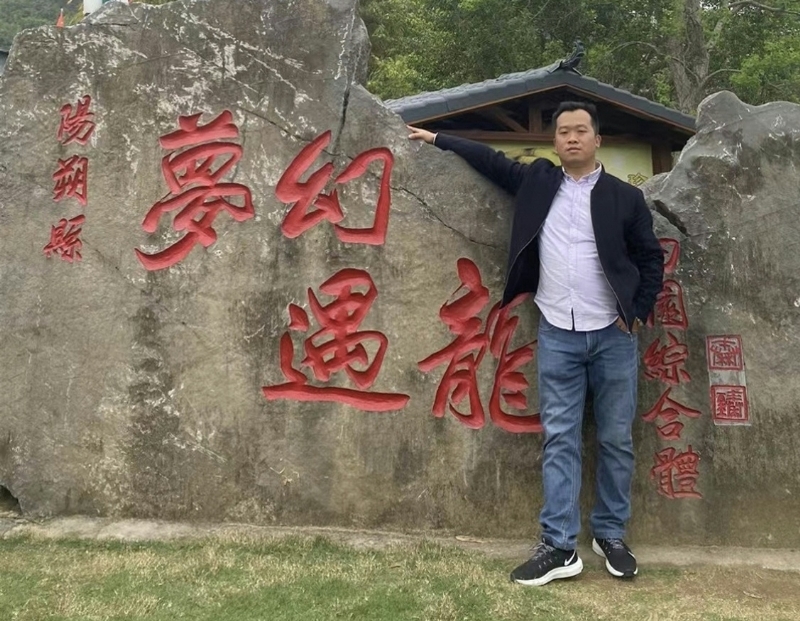 快乐每一天的第一张照片--咸阳相亲服务中心