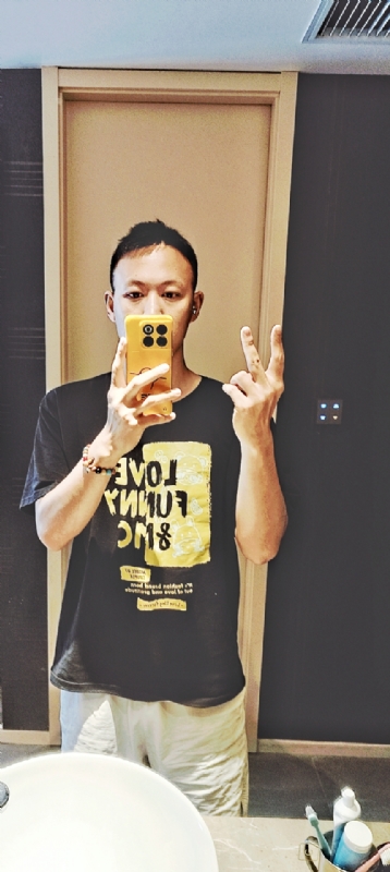 涵涵在的第一张照片--咸阳相亲服务中心